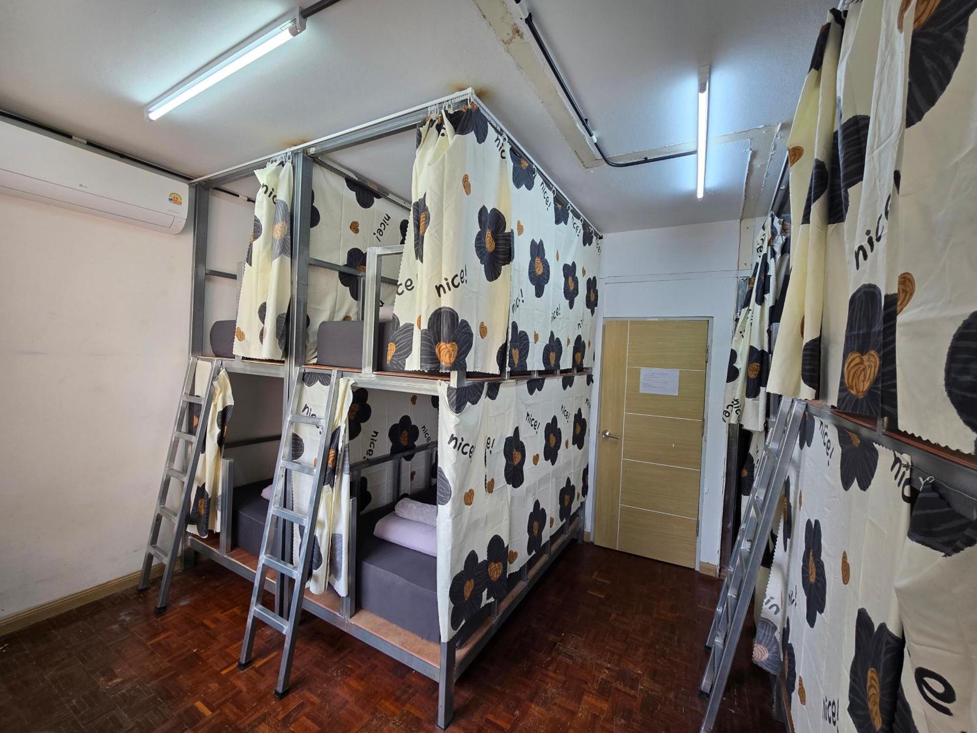בנגקוק Panda Lodge Home Stay מראה חיצוני תמונה