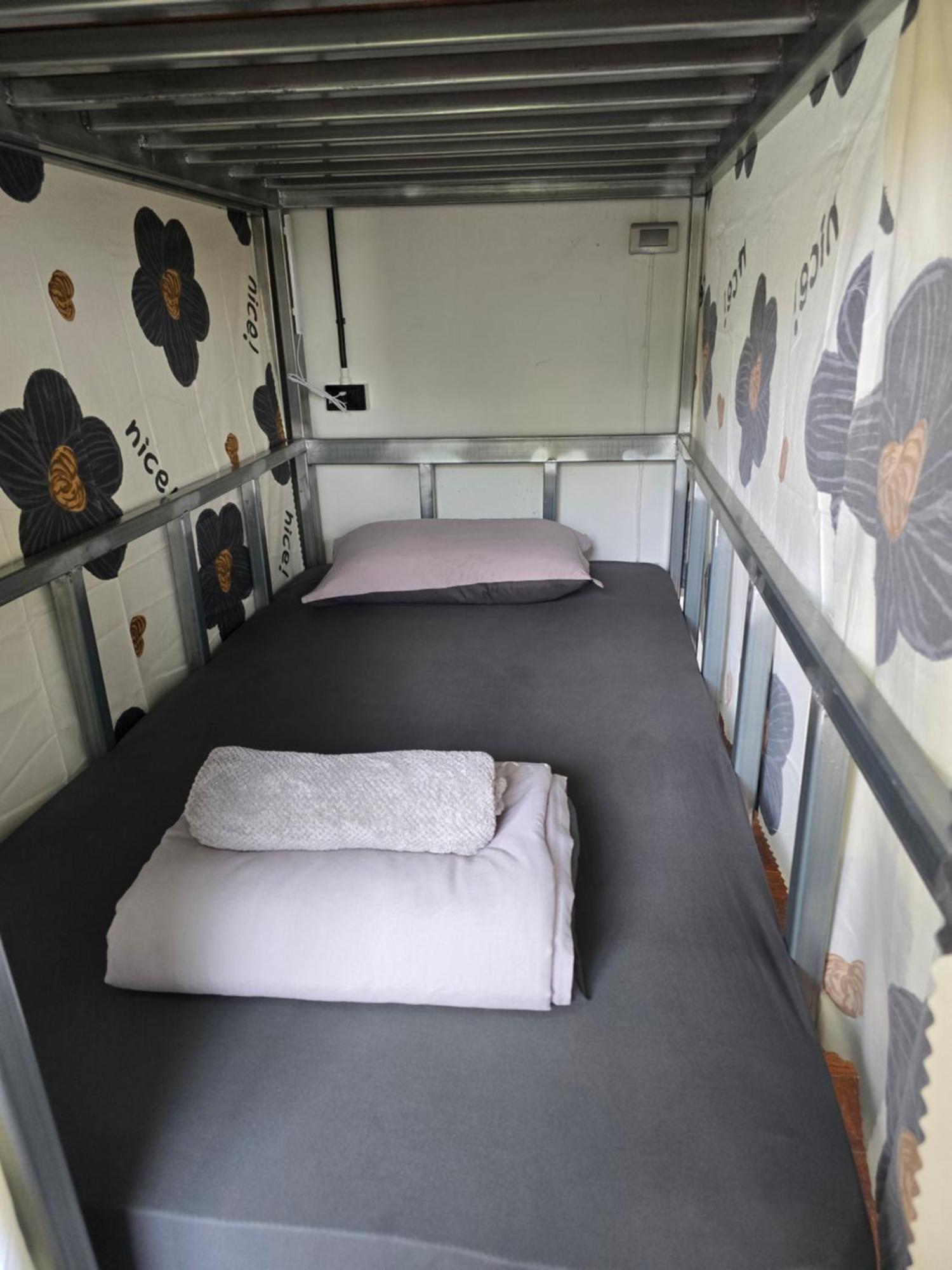 בנגקוק Panda Lodge Home Stay מראה חיצוני תמונה