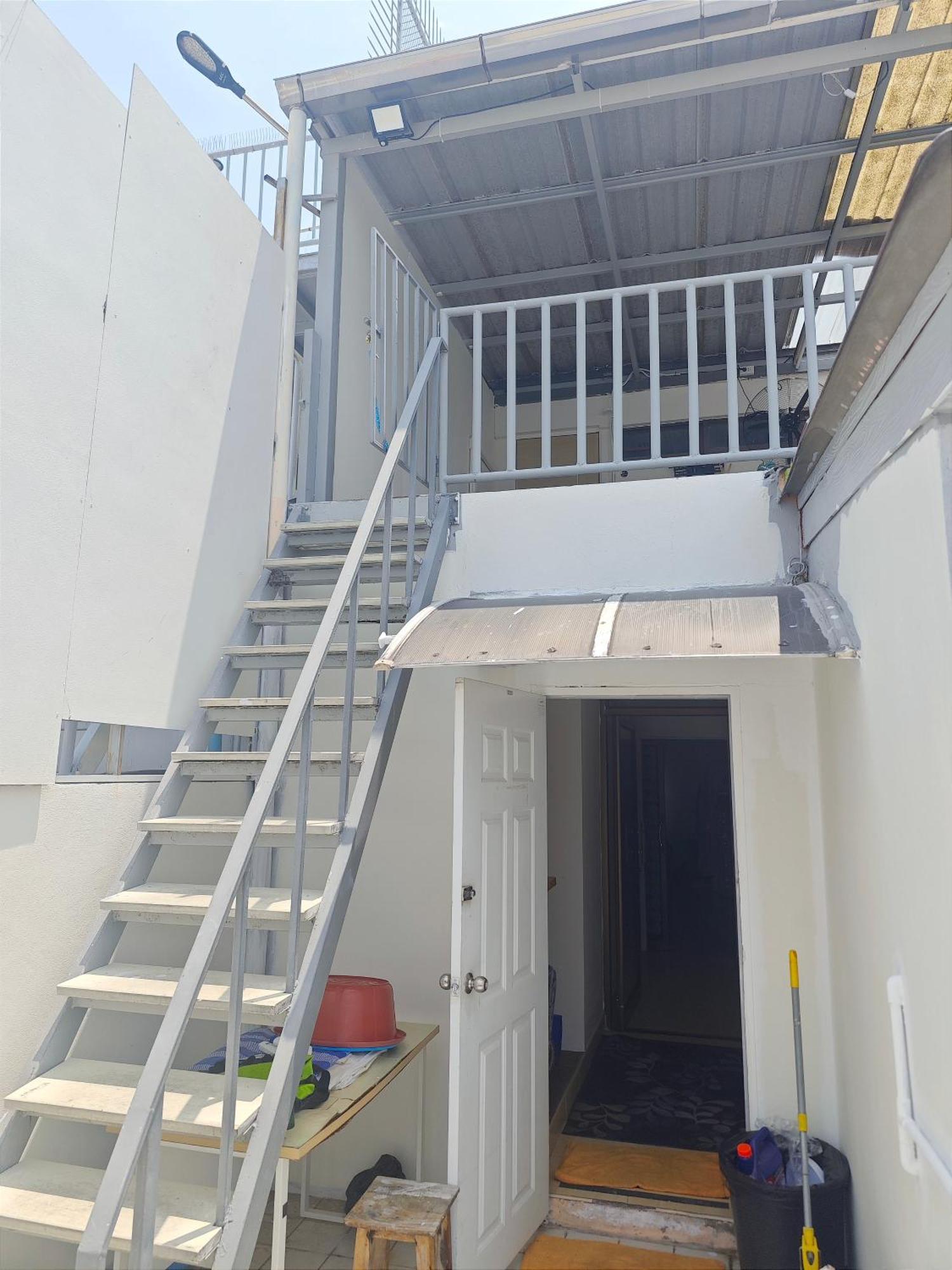 בנגקוק Panda Lodge Home Stay מראה חיצוני תמונה