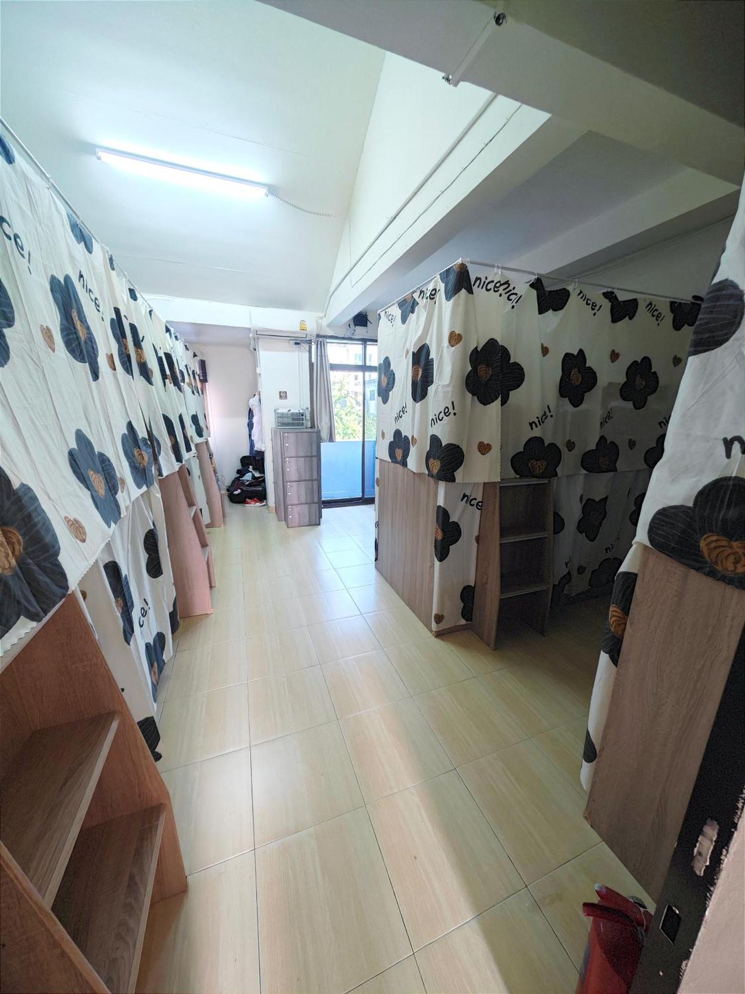 בנגקוק Panda Lodge Home Stay מראה חיצוני תמונה