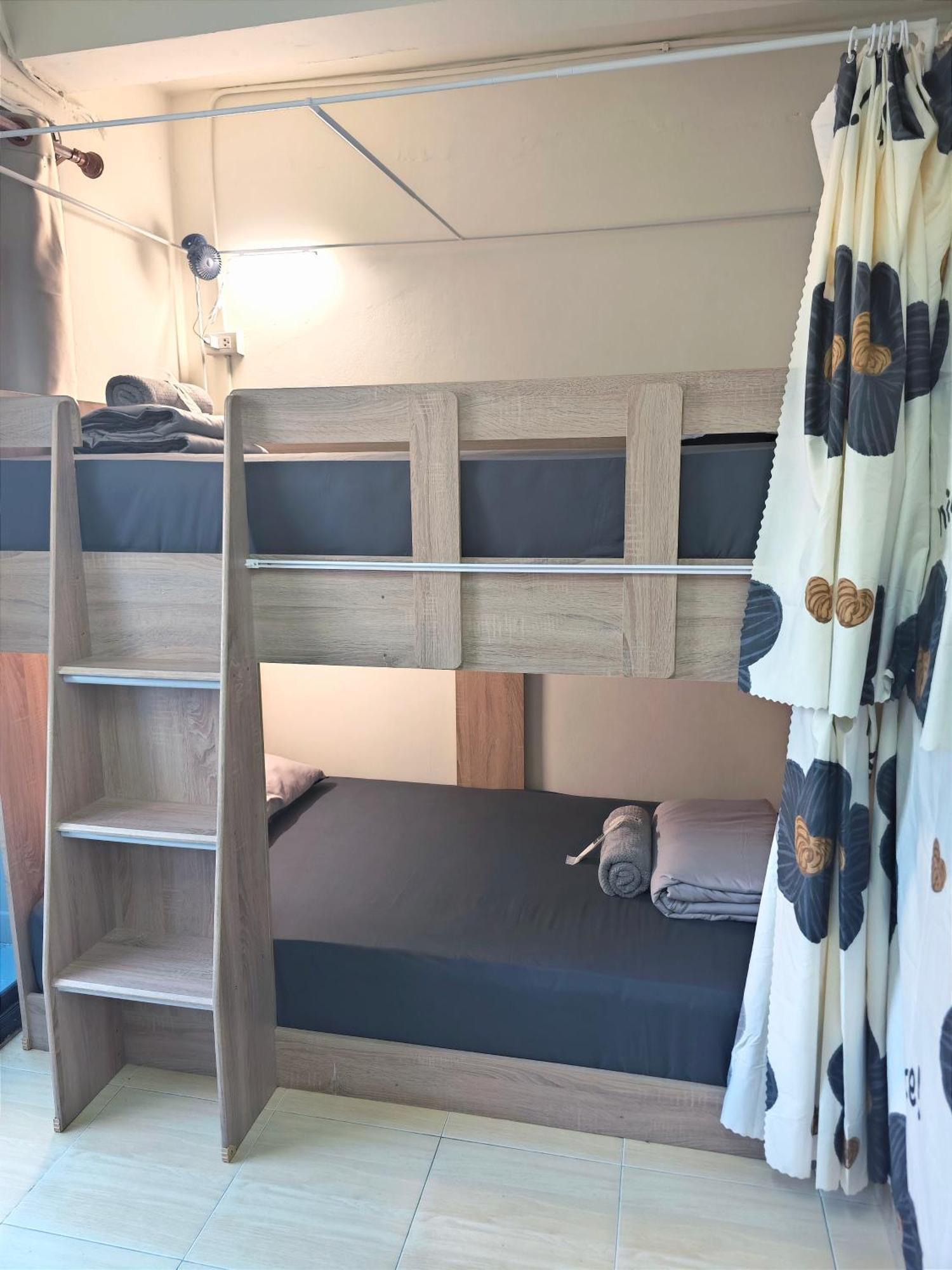 בנגקוק Panda Lodge Home Stay מראה חיצוני תמונה