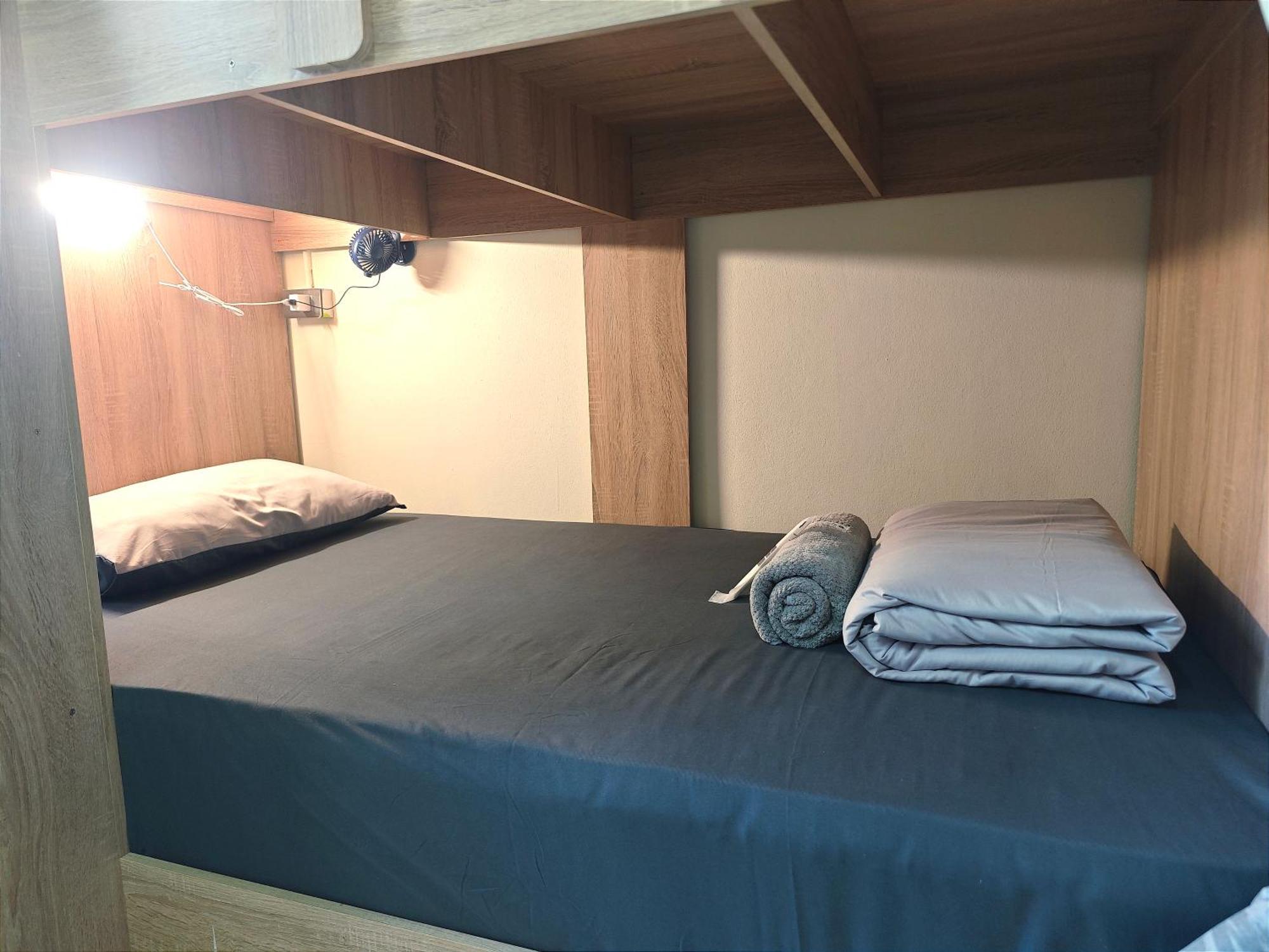 בנגקוק Panda Lodge Home Stay מראה חיצוני תמונה