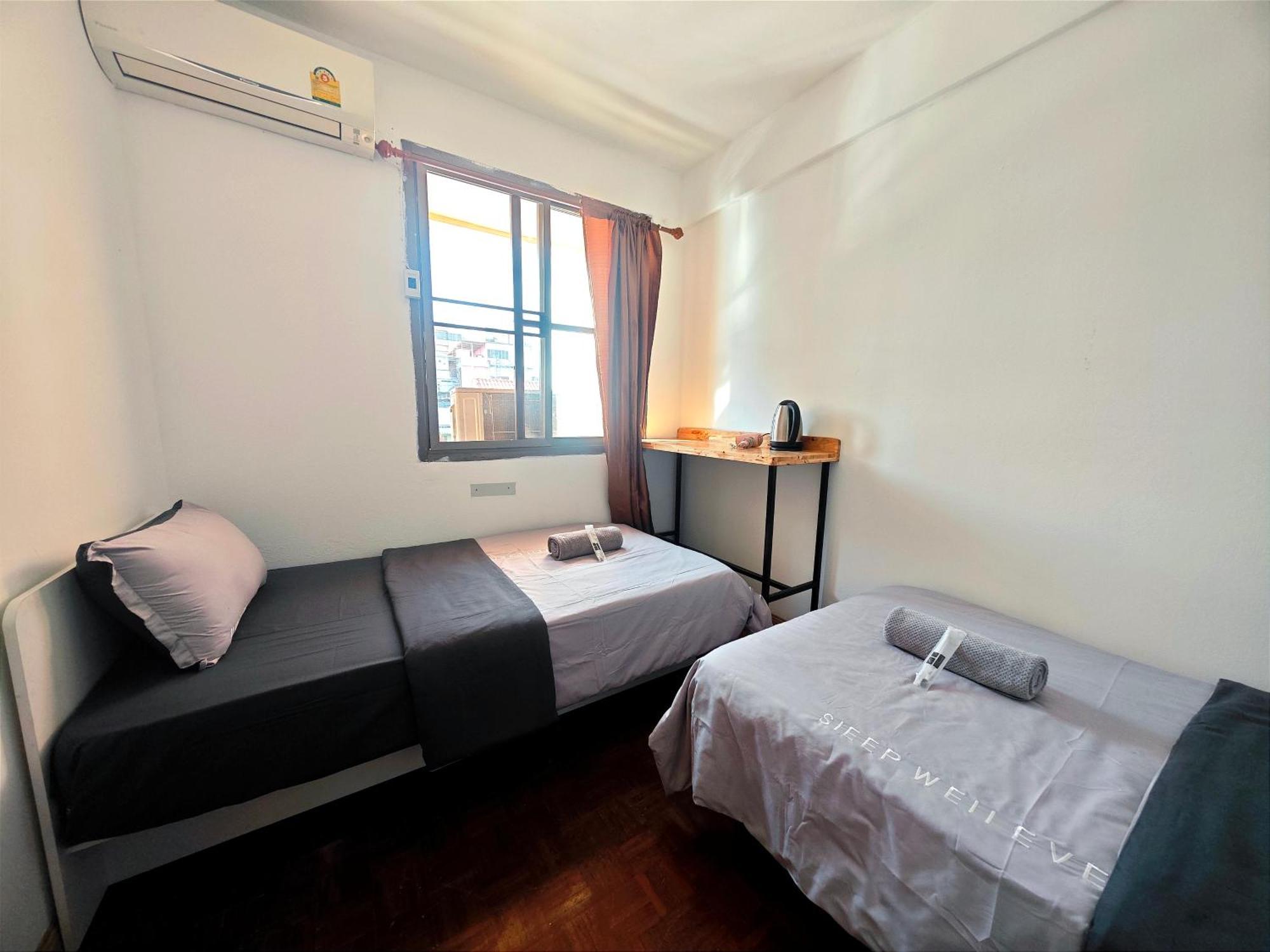 בנגקוק Panda Lodge Home Stay חדר תמונה