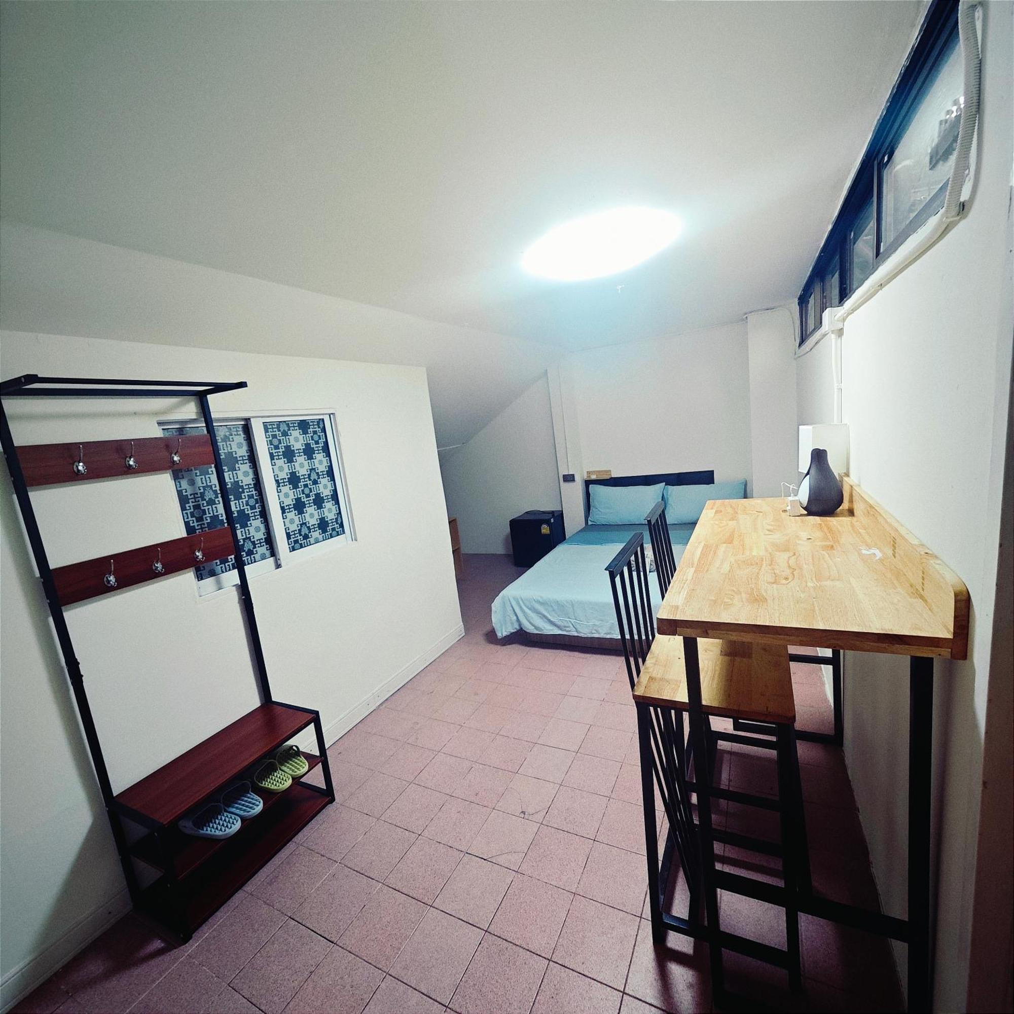 בנגקוק Panda Lodge Home Stay חדר תמונה